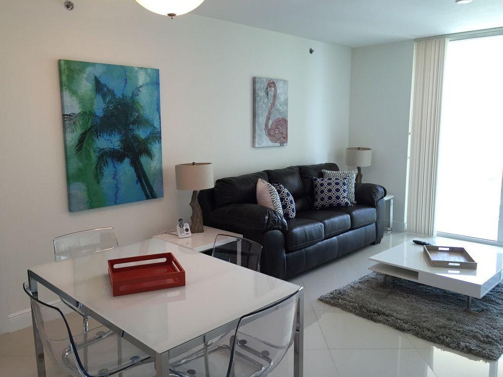 Churchill Suites Miami Brickell - One Broadway Екстер'єр фото